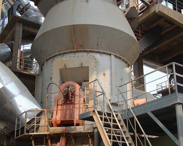 Crusher Plant Vertikal Grinding Mill Kemampuan Kering Yang Kuat Ukuran Pakan Besar